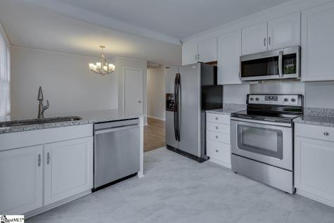 15 Strawberry Drive Greenville SC 29617