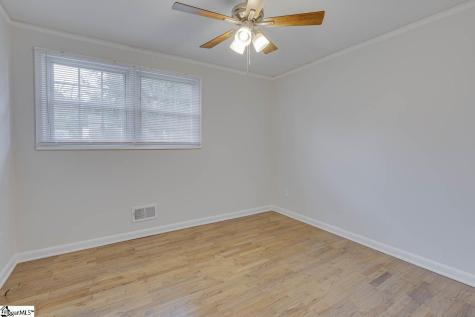 15 Strawberry Drive Greenville SC 29617