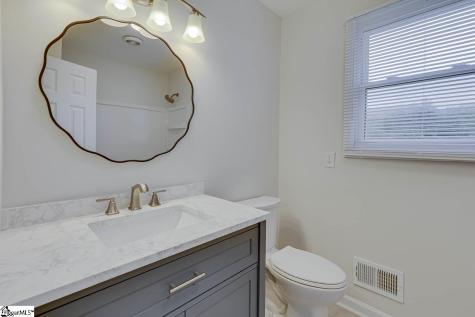 15 Strawberry Drive Greenville SC 29617