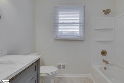 15 Strawberry Drive Greenville SC 29617