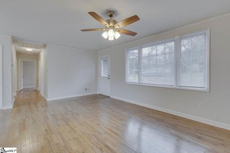 15 Strawberry Drive Greenville SC 29617