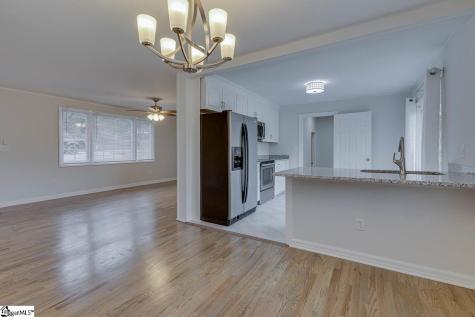 15 Strawberry Drive Greenville SC 29617