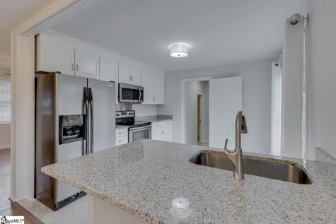 15 Strawberry Drive Greenville SC 29617