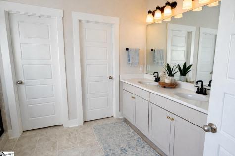 136 Laurel Oak Drive Anderson SC 29621