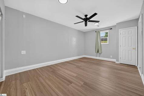 114 Kingsman Court Easley SC 29642