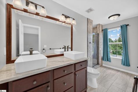 114 Kingsman Court Easley SC 29642