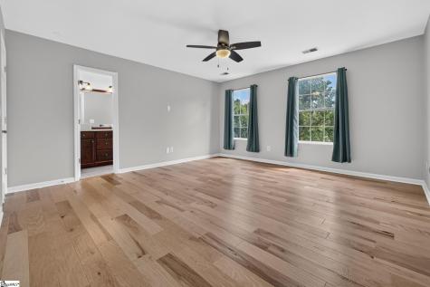 114 Kingsman Court Easley SC 29642