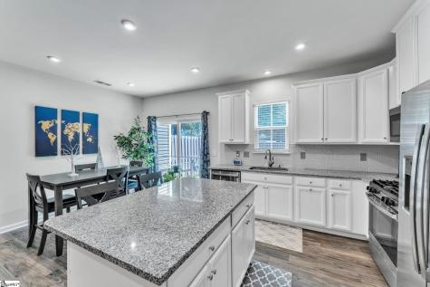 4 Willomere Way Simpsonville SC 29681