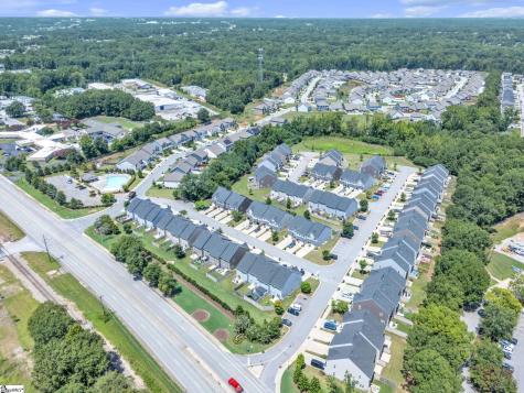 4 Willomere Way Simpsonville SC 29681
