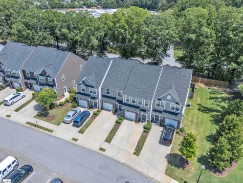 4 Willomere Way Simpsonville SC 29681