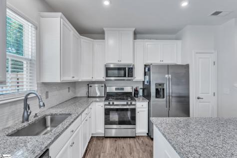 4 Willomere Way Simpsonville SC 29681