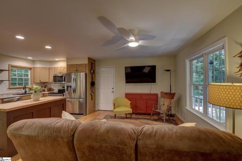 2011 Ridgeview Lane Seneca SC 29678