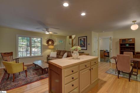 2011 Ridgeview Lane Seneca SC 29678