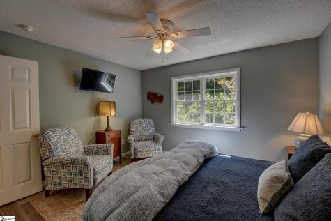 2011 Ridgeview Lane Seneca SC 29678