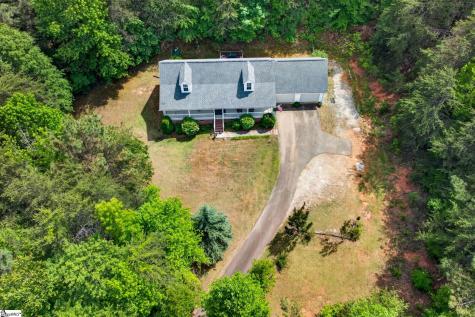 131 Ossie Hayes Road Pickens SC 29671