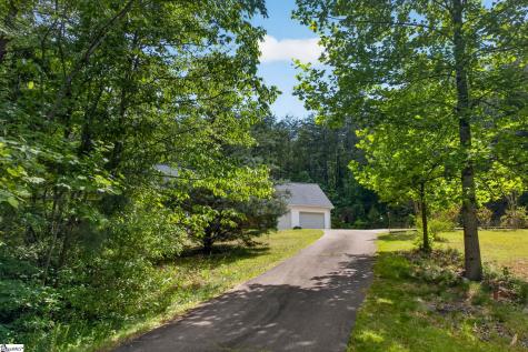 131 Ossie Hayes Road Pickens SC 29671