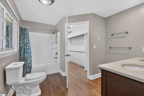 117 Edgewood Avenue Landrum SC 29356