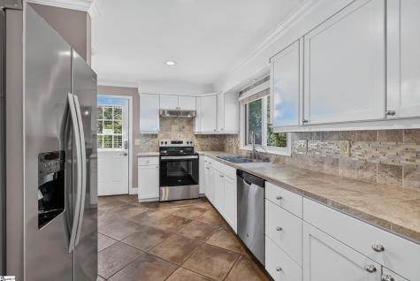 117 Edgewood Avenue Landrum SC 29356