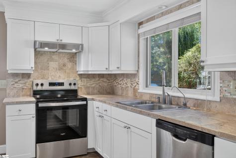 117 Edgewood Avenue Landrum SC 29356
