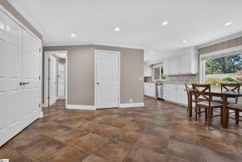 117 Edgewood Avenue Landrum SC 29356