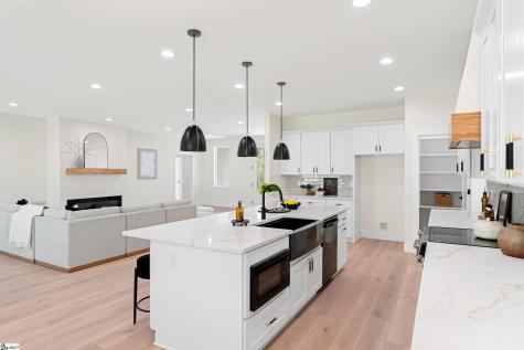 651 Narrow Circle Inman SC 29349