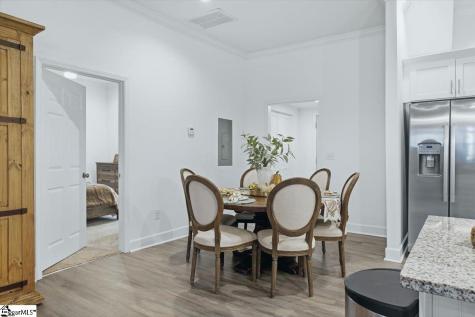6 7th Street Greenville SC 29611