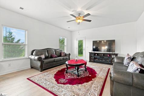 1037 Spruce Grove Road Duncan SC 29334