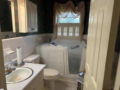 101 Sumter Street Clinton SC 29325