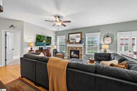 6 Meadowrise Lane Simpsonville SC 29681