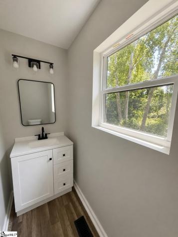 12 Front Street Pelzer SC 29669