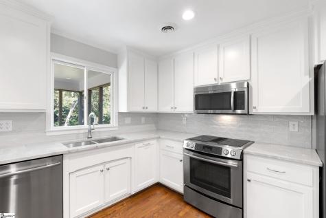 209 E Kenilworth Drive Greenville SC 29615