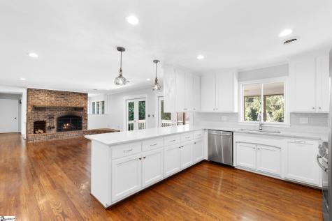 209 E Kenilworth Drive Greenville SC 29615