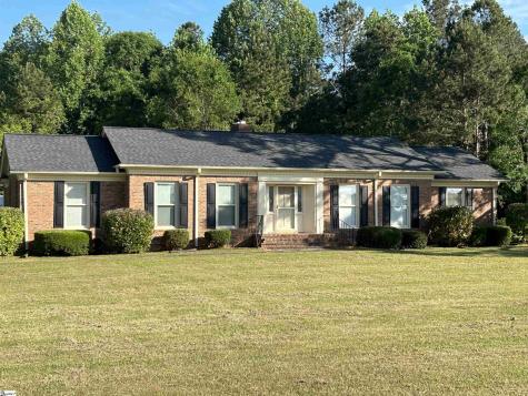 3414 W 72 Highway Clinton SC 29325