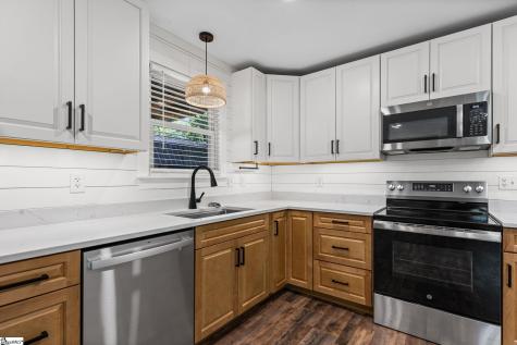 30 Dogwood Drive Travelers Rest SC 29690