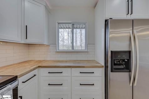 136 W Bluford Street Clinton SC 29325