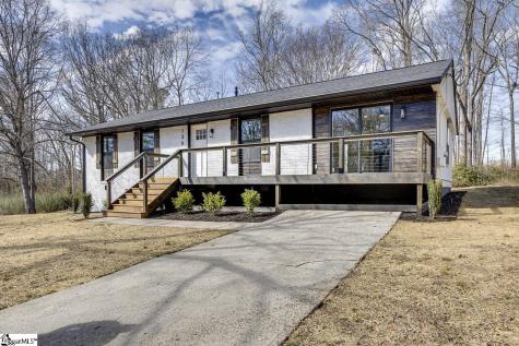 136 W Bluford Street Clinton SC 29325