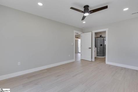 136 W Bluford Street Clinton SC 29325