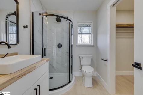 136 W Bluford Street Clinton SC 29325