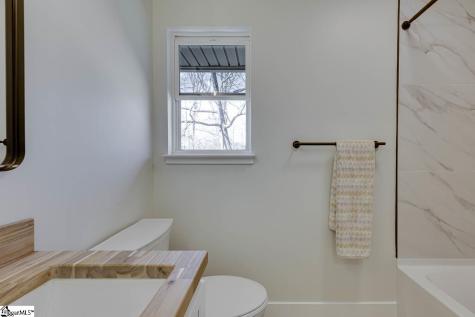 136 W Bluford Street Clinton SC 29325