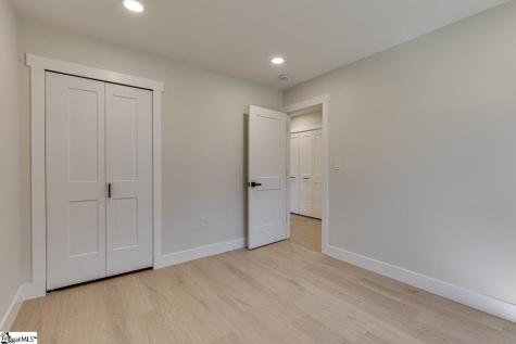 136 W Bluford Street Clinton SC 29325