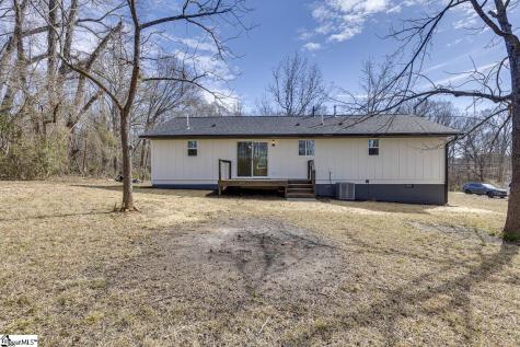 136 W Bluford Street Clinton SC 29325