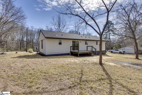 136 W Bluford Street Clinton SC 29325