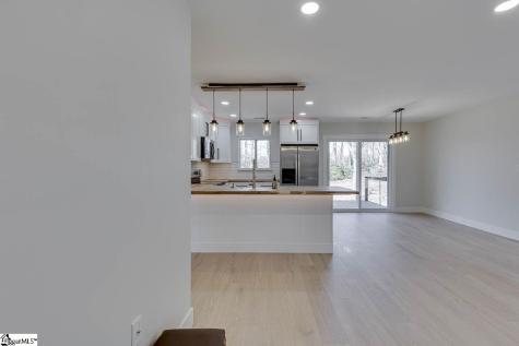 136 W Bluford Street Clinton SC 29325