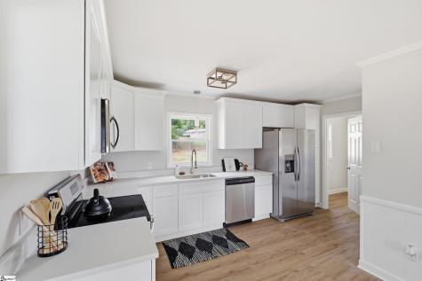 401 Clarendon Drive Easley SC 29642