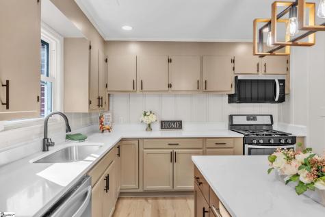 7605 N 178 Highway Donalds SC 29638