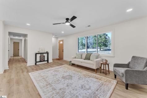 7605 N 178 Highway Donalds SC 29638