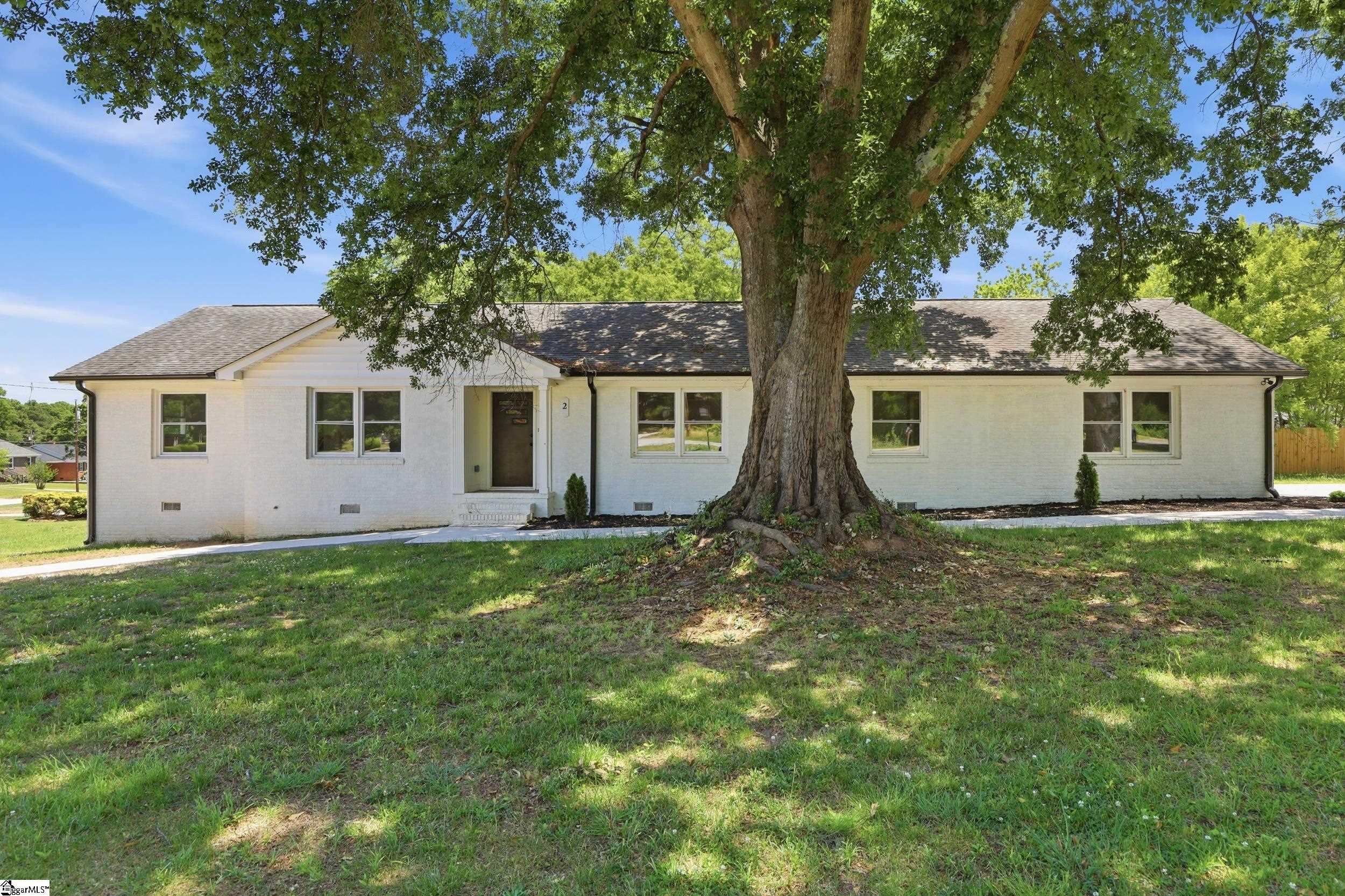 2 Melbourne Lane Greenville SC 29615