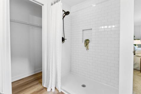 2 Melbourne Lane Greenville SC 29615