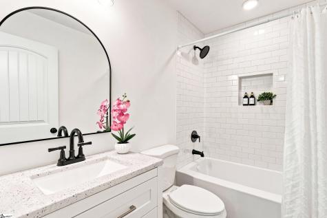 2 Melbourne Lane Greenville SC 29615