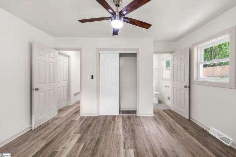 33 Dunlap Drive Greenville SC 29605